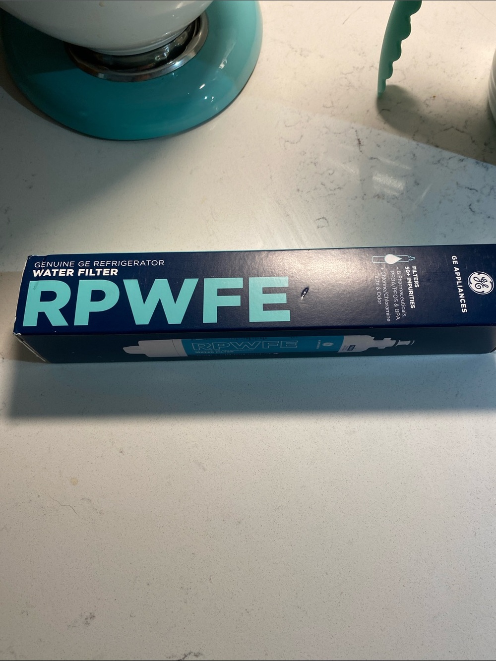 GE RPWFE Refrigerator Water Filter - Teal Accent